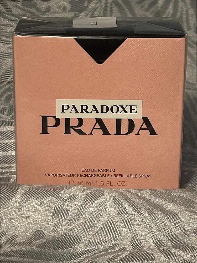 Prada Paradoxe Perfume