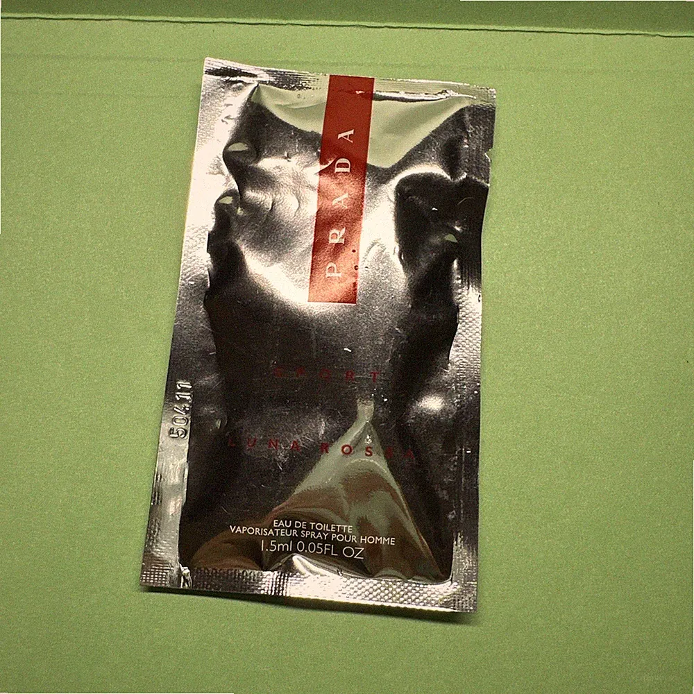 Prada Sport Luna Rossa Eau De Toilette 1.5 ml Sample vial NEW